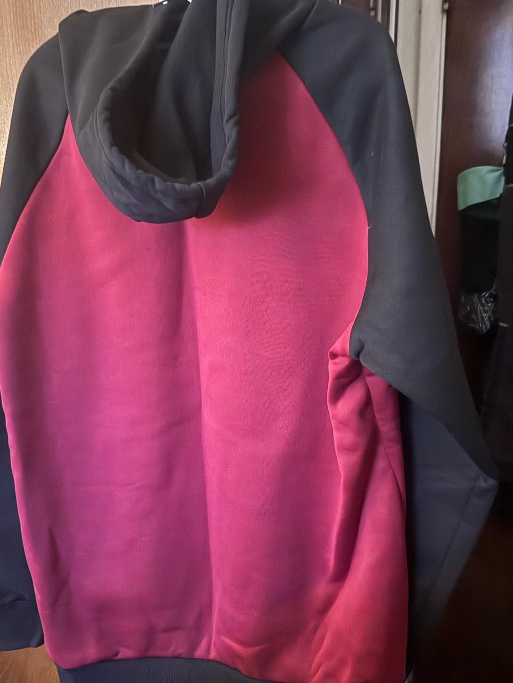 Source Unknown Black & Burgundy Raglan Hooded Sweatshirt